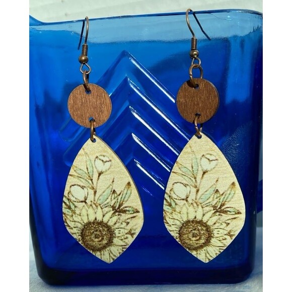 Earrings Teardrop Wooden Nature Design Very Lightweight Dangle Stylish Unique - Picture 3 of 5